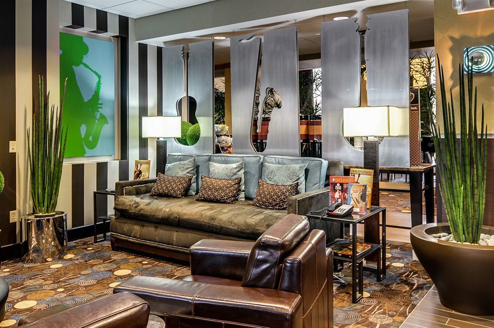 Hampton & At Opryland Hotel Nashville