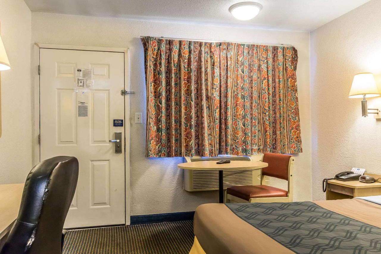 Motel Rodeway
