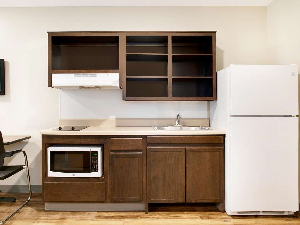 Woodspring Airport 2*