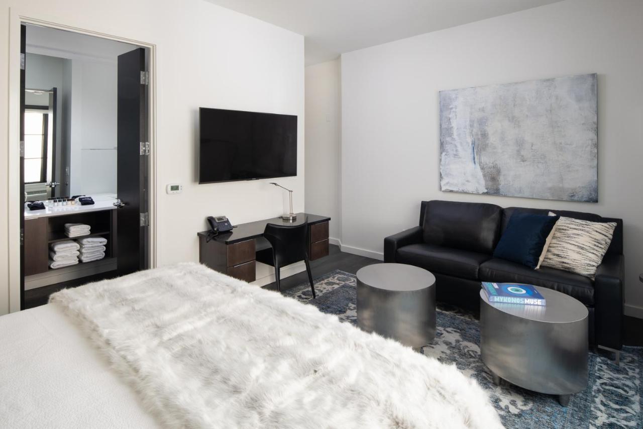 Hotel 121