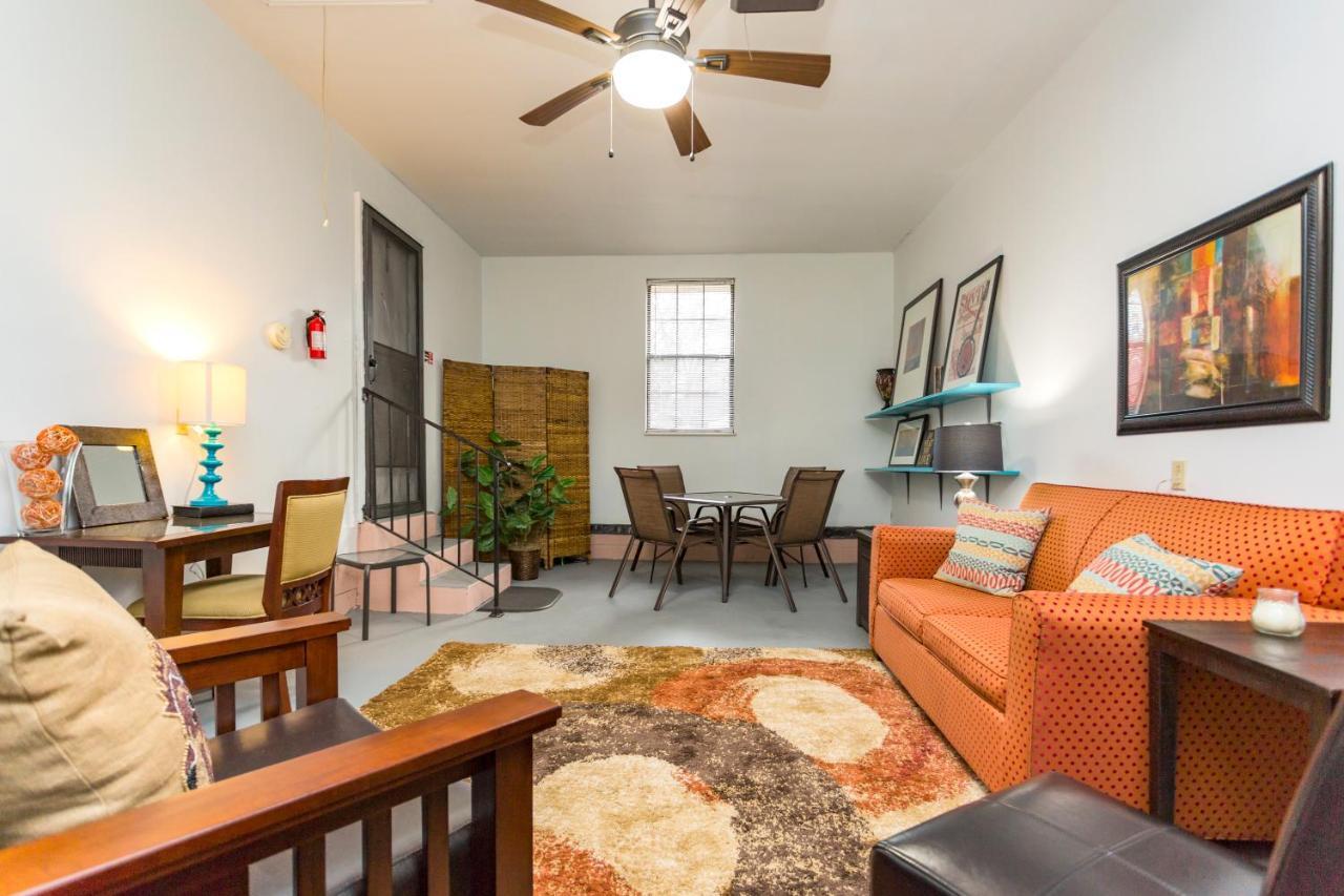 Holiday home Charming Near Restaurants And Bars! *