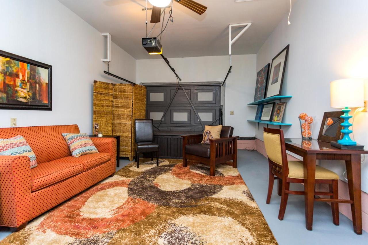 Charming Near Restaurants And Bars! Holiday home *