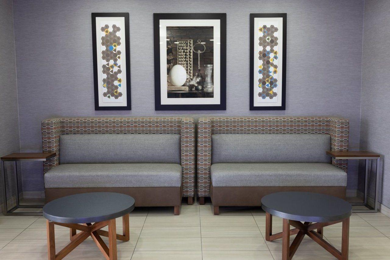 Express & - Metrocenter Downtown By Ihg 3* Nashville