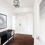 Sonder At Euclid Court