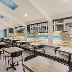 Red Lion Inn & Suites Nashville Airport