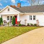 Historic Cleveland Park Cottage