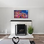 Lovely 1 Bedroom Apartment Located In Greenhills.