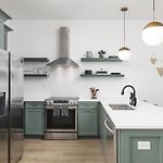 Luxury Design Condo, Close To Downtown Broadway & Coffee