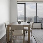 Landing Modern Apartment With Amazing Amenities