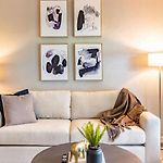 Landing Modern Apartment With Amazing Amenities