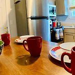 Fairgrounds Playground - Weho - 1Bd 1Ba