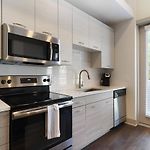 Landing Modern Apartment With Amazing Amenities