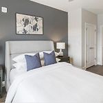 Landing Modern Apartment With Amazing Amenities