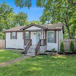 Single Story Pet Friendly Home, With Fenced Yard, Fire Pit, 5Min To Downtown!!