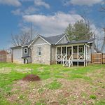 Beautiful Cottage In Donelson Close To Opryland