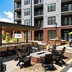 Landing At Abberly Foundry - 2 Bedrooms In Watkins Park
