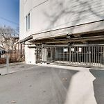 Spacious 2Bd-Close To Everything