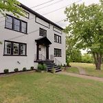 Sleep 8 In Our Cozy Colonial 2Miles From Broadway