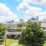 Rooftop, Walk To Restaurants, Printers Alley, Downtown