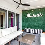 11 Beds 6 Full Baths 5 Minutes To Downtown