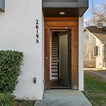 East Nash Rooftop 3 En-Suites City Views