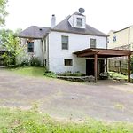 Unique And Stylish East Nashville 3 Bedroom 2.5 Bath