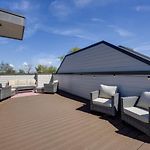 Dolly And Denim 4 Bedroom 4.5 Bath With Spacious Rooftop