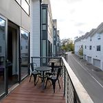 Modern 4 Bedroom 2.5 Bath Gorgeous Getaway