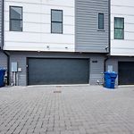 Two Townhomes- Rooftop Lounge- Hot Tub- City Views