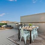 The Trillium - Beautifully Designed With Rooftop