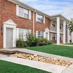 Brentwood U11 I Cozy & Comfy I 2Bd I Free Parking
