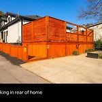 Germantown-Adjacent 4Br Home With Private Deck & Grill