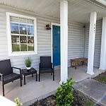 Riverside Retreat Near 5 Points
