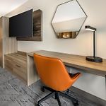 Holiday Inn Express & Suites Nashville West End - Univ Area By Ihg