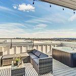 Stunning Rooftop Views Of Nashville With Hot Tub