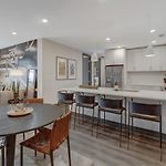 6 Min To Broadway - Gym Rooftop Sleeps 8