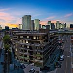 Rhythm & Rooftop Penthouse | Skyline Views | Pool