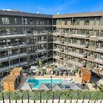 Rhythm & Rooftop Penthouse | Skyline Views | Pool