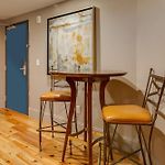 Comfy Family Retreat For 4 In Dt Walk To Broadway