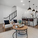 Nashville Group Getaway - 2 Homes Rooftops 28
