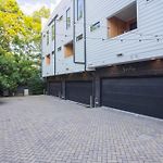 Play At 8Th & Argyle Elite Nashville Vacation Spot
