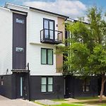 Play At 8Th & Argyle Elite Nashville Vacation Spot