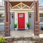 Cozy Bungalow Close To Opry & Downtown Large Deck