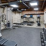Charming Historic Loft Near Centennial Park