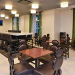 Country Inn & Suites By Radisson Nashville Airport Tn