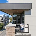 H&O On Music Row