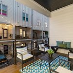 Walk To Vanderbilt And Belmont With Garage And Rooftop Deck