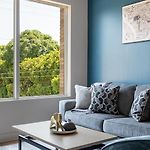 Landing Apartments - The Haysboro
