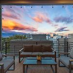 2 Homes With Rooftops & City Views