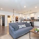 Broadway Breeze Escape Modern Nashville Comfort